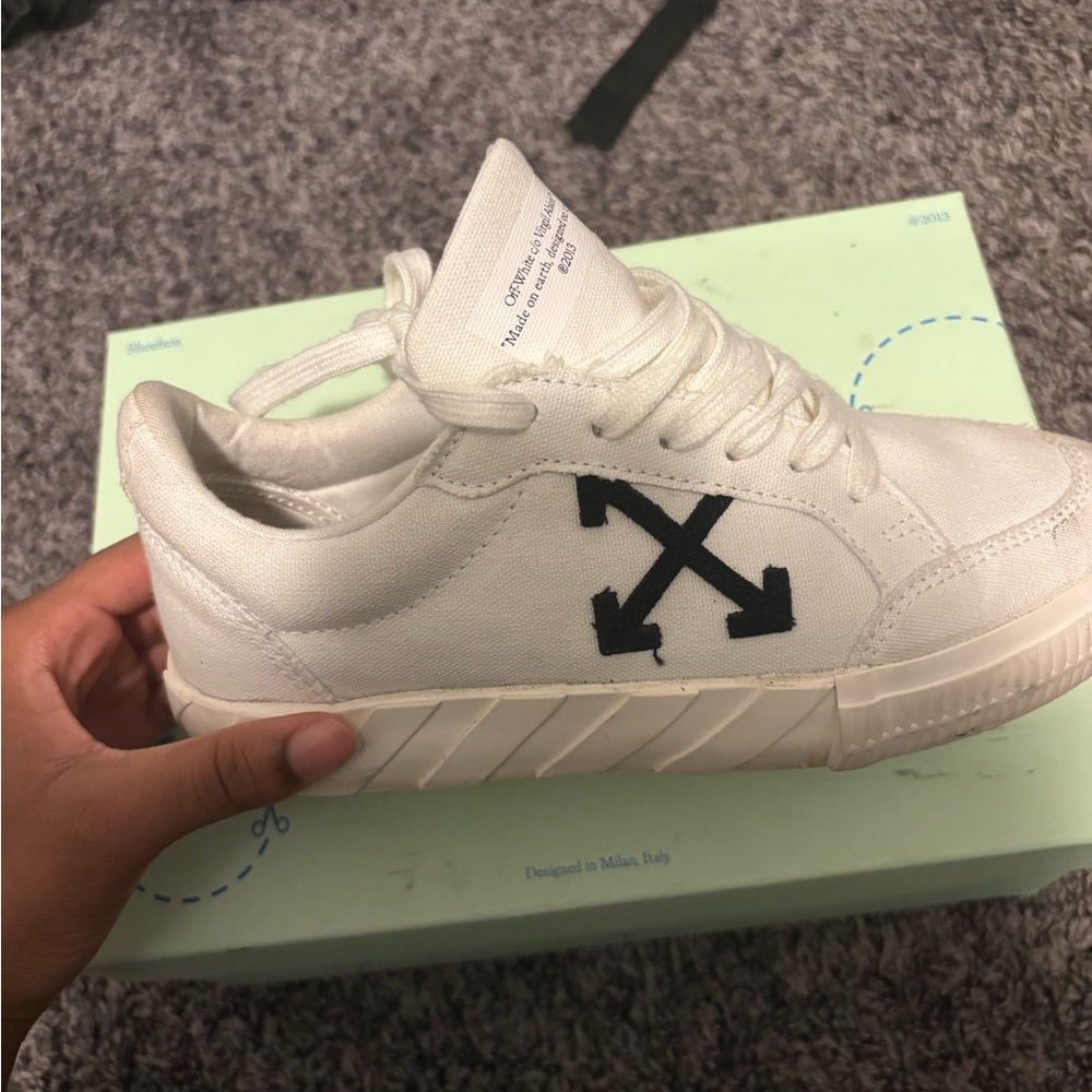 Off-White Kids White Sneakers with Black Arrows